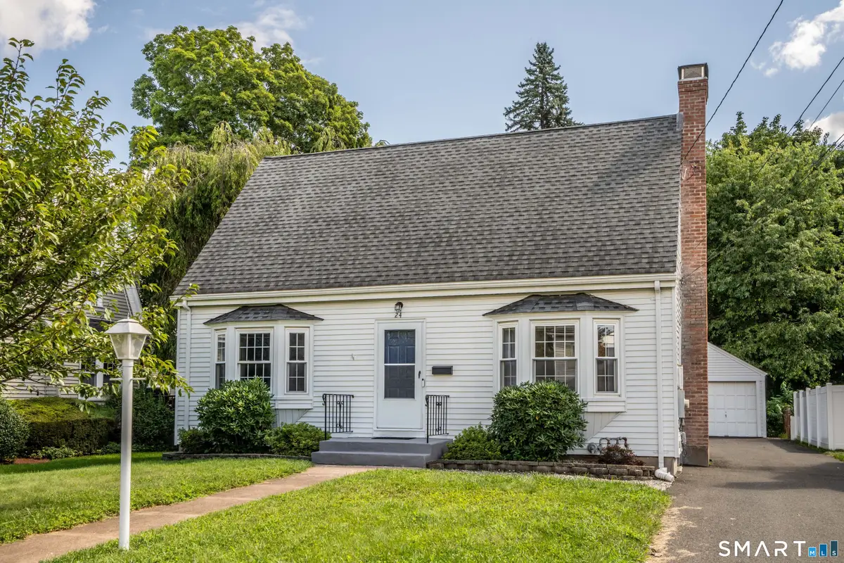 24 Colonial Street, West Hartford, CT 06110 - #1