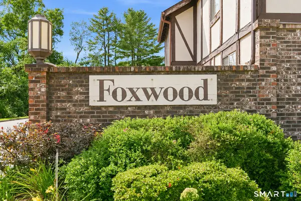 357 Foxwood Lane #357, Milford, CT 06461
