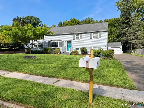 11 Trumbull Drive, Wallingford, CT 06492