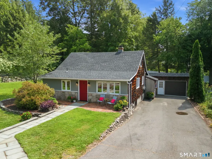 6 Birch Road, Avon, CT 06001 - #2