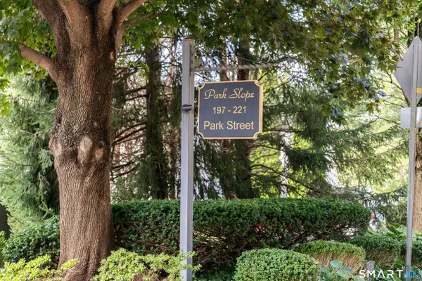 197 Park Street #197, New Canaan, CT 06840