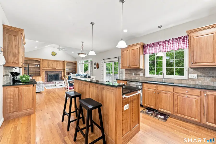 4 Charles Court #4, Suffield, CT 06078 - #2
