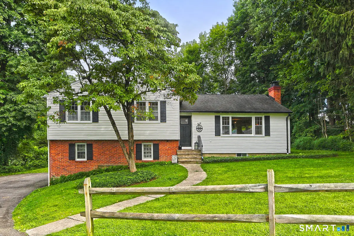 2 Chestnut Circle, Naugatuck, CT 06770 - #1