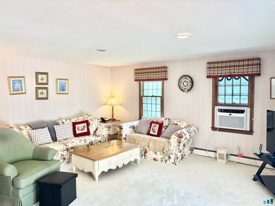 27 Wyneding Hill Road, Manchester, CT 06040 - #2