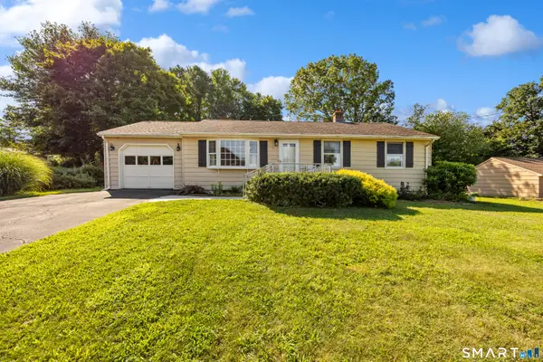 34 Mountain View Road, Ansonia, CT 06401