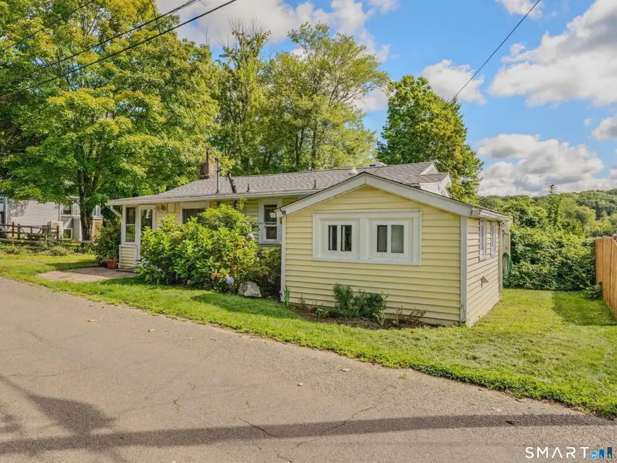 14 Putzel Avenue, Guilford, CT 06437 - #2