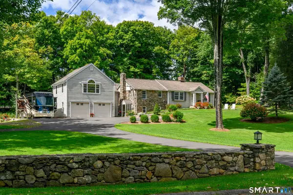 141 Head Of Meadow Road, Newtown, CT 06470