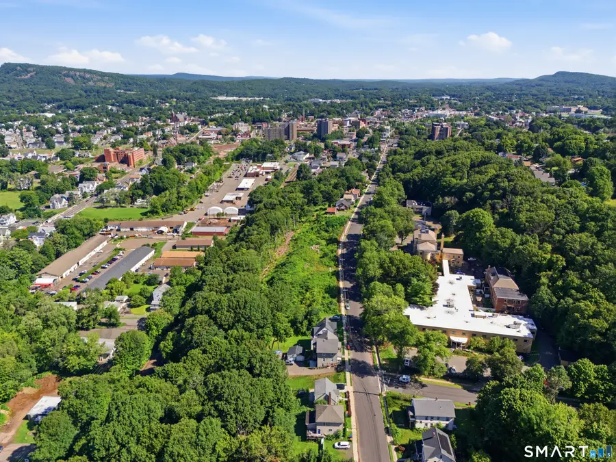 365 Crown Street, Meriden, CT 06450 - #3