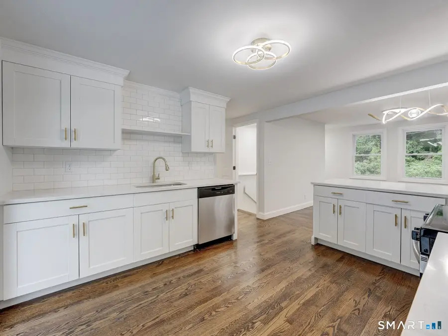 11 Cheshire Road, Prospect, CT 06712 - #3
