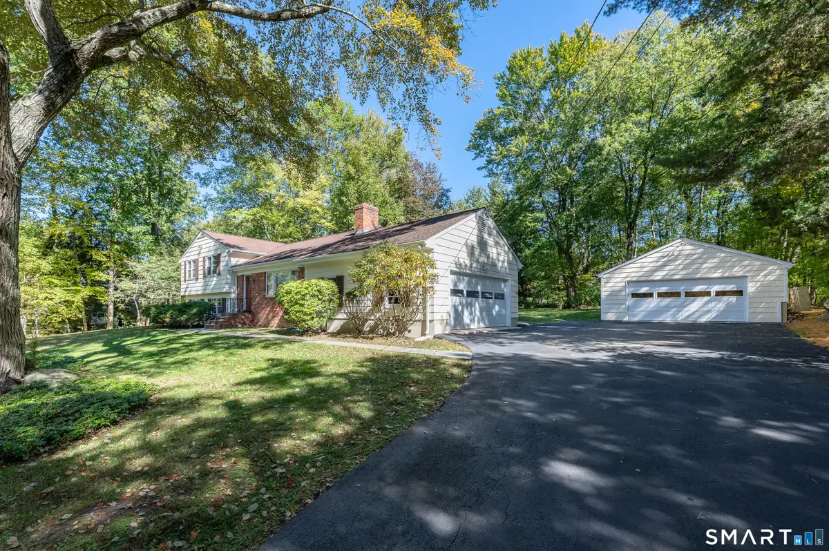 325 Den Road, Stamford, CT 06903 - #1
