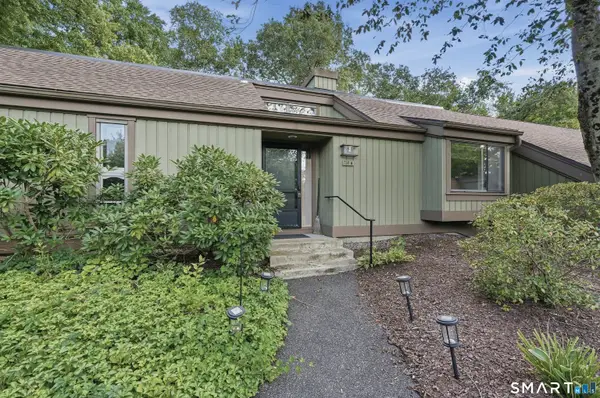 738 Heritage Village #A, Southbury, CT 06488