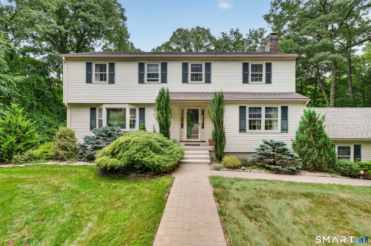 6 Hemlock Lane, Avon, CT 06001 - #1