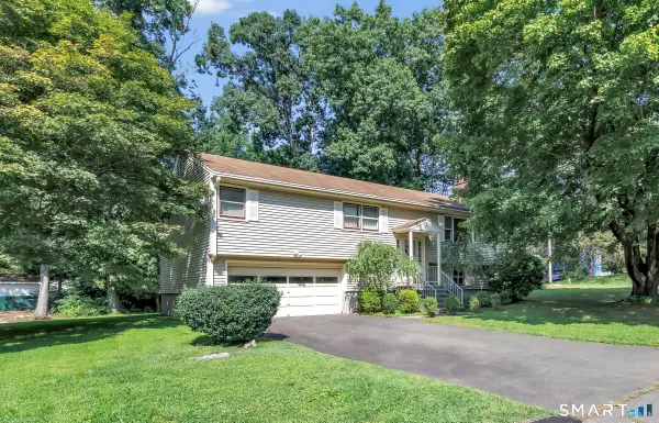 34 Belleview Drive, Derby, CT 06418