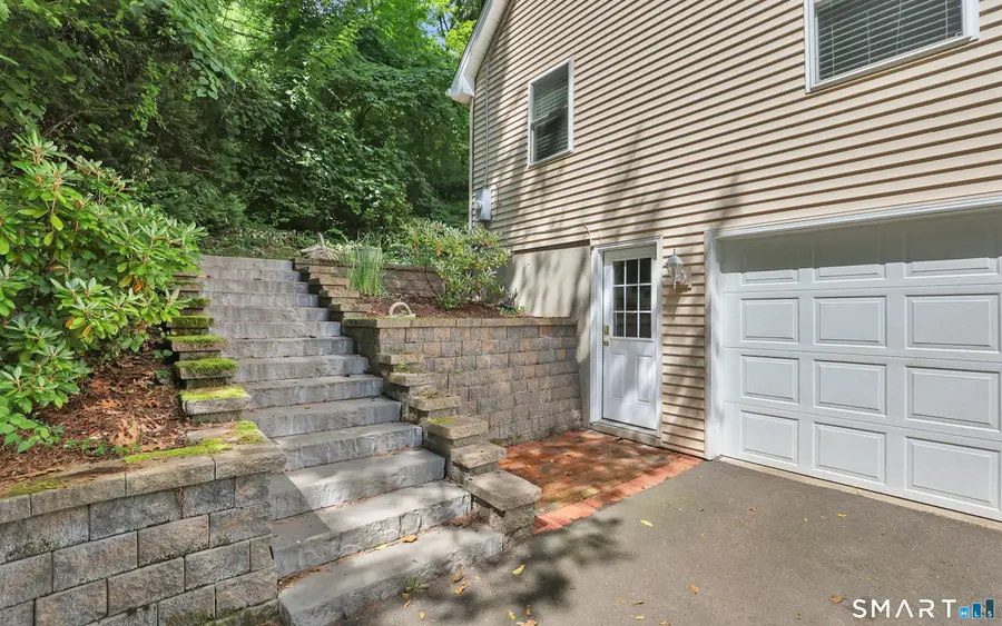 25 Gale Road, Bloomfield, CT 06002 - #2