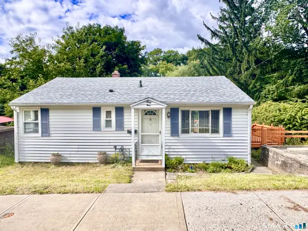 39 Brookview Avenue, Waterbury, CT 06706
