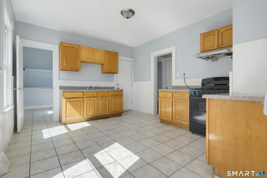 869 Central Avenue, Bridgeport, CT 06607 - #3