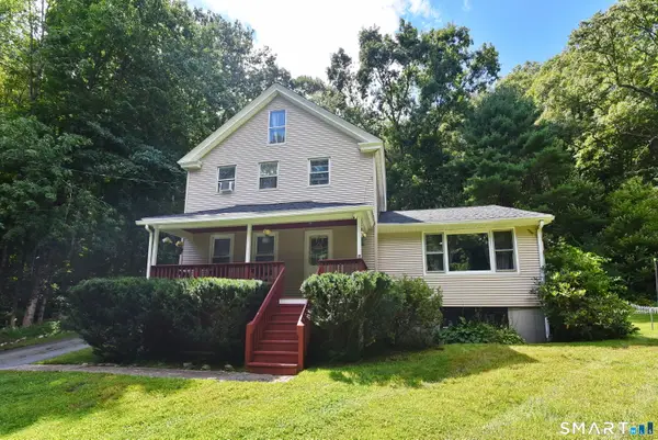 38 Sabin Street, Putnam, CT 06260