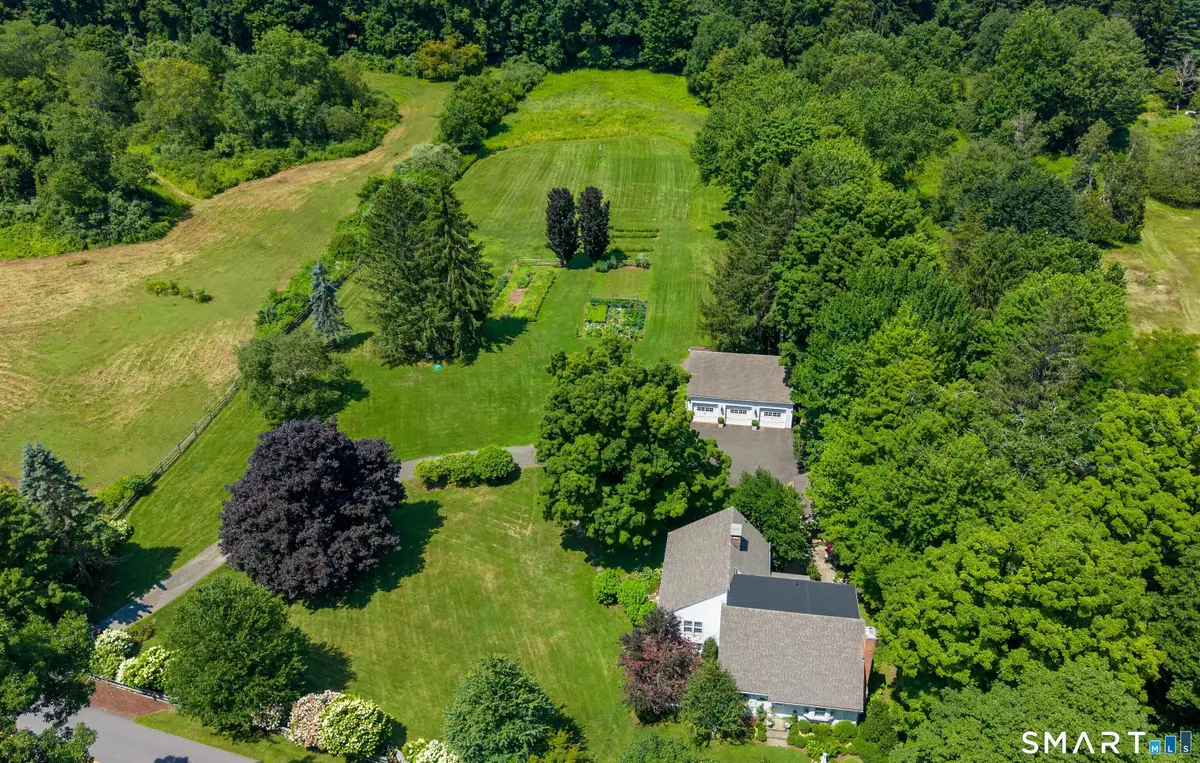 385 Middle Road Turnpike, Woodbury, CT 06798 - #1