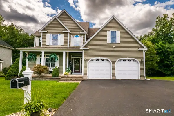 1 James Place, Plainville, CT 06062