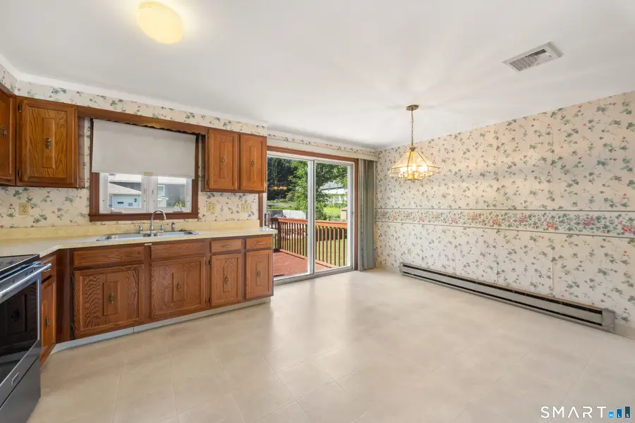 39 Munson Avenue, Waterbury, CT 06705 - #2