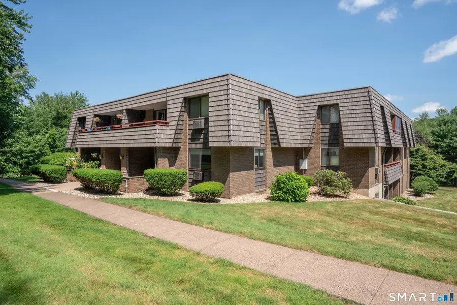 60 Rambling Brook Lane #B3, Glastonbury, CT 06033 - #2