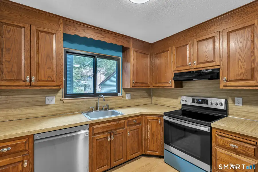 84 Wynwood Drive #84, Enfield, CT 06082 - #2