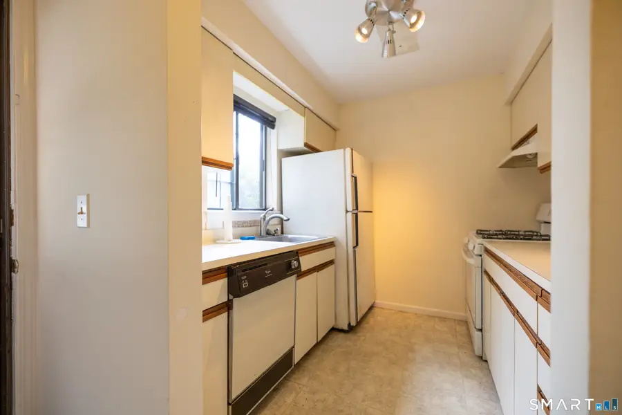 27 Andover Court #27, Brookfield, CT 06804 - #3