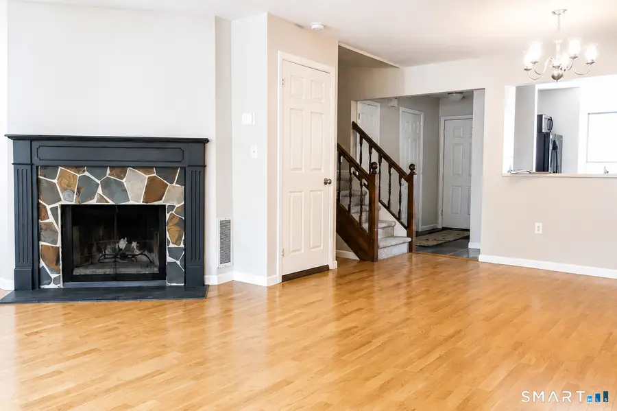 6 Kingsley Court #6, West Hartford, CT 06110 - #3