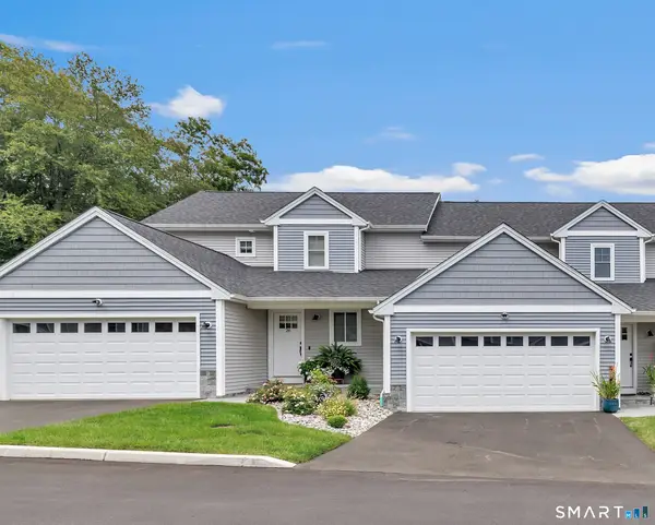19 Windward Way #19, Shelton, CT 06484