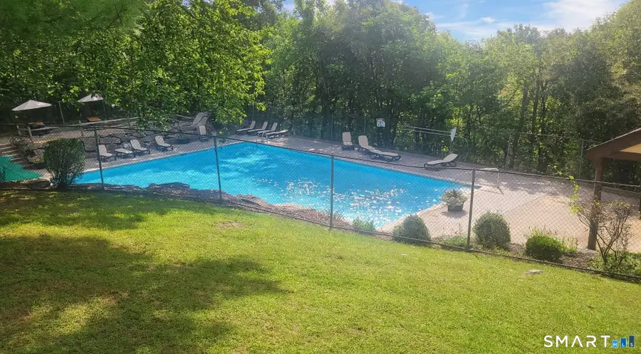 5 Essex Court #5, Brookfield, CT 06804 - #2
