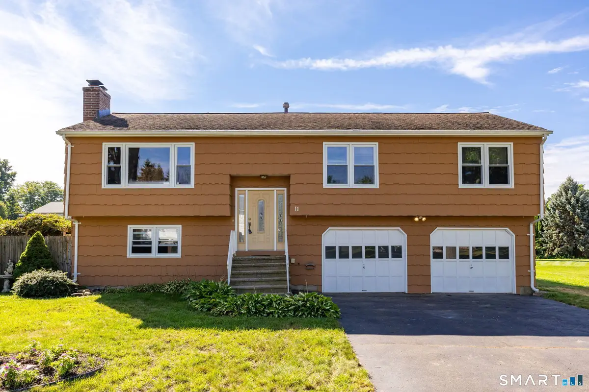 11 Londonderry Lane, Milford, CT 06460 - #1