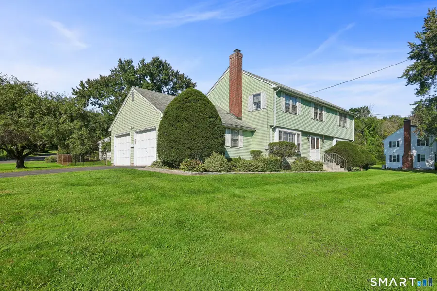 64 Burnwood Drive, Bloomfield, CT 06002 - #2