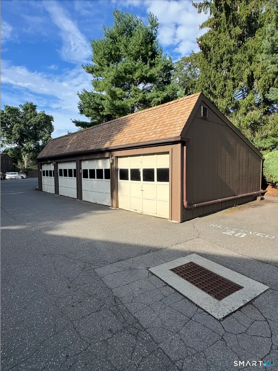 135 Knapps Highway #135, Fairfield, CT 06825 - #2