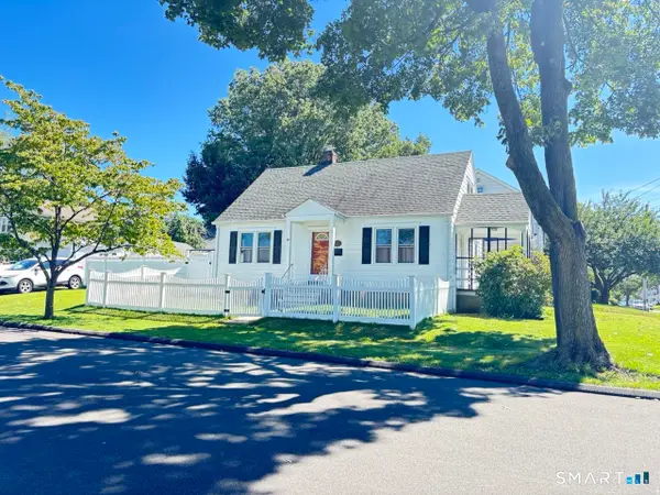 10 Bell Terrace, Stratford, CT 06614
