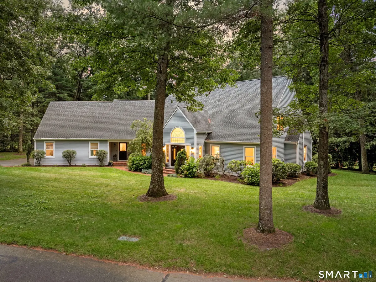 4 Windsor Court, Farmington, CT 06032 - #1