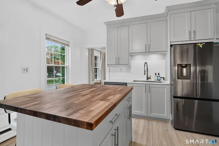 5 Parker Street, Manchester, CT 06040 - #3