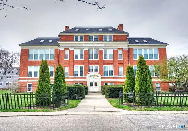6 School Street #3, Stonington, CT 06378