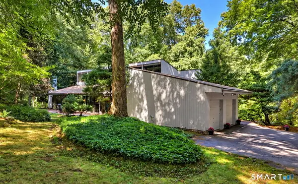 28 Nettleton Drive, Woodbridge, CT 06525