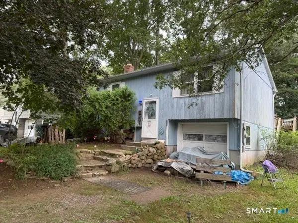 35 Tanglewood Lane, Voluntown, CT 06384