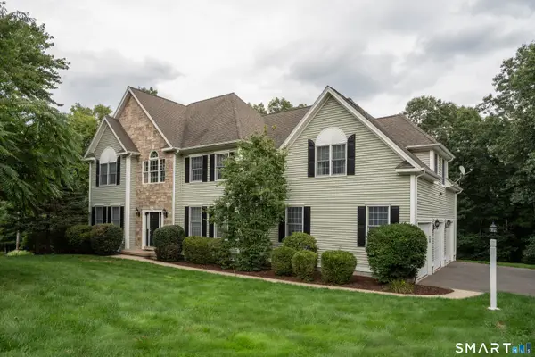 16 Hendrickson Lane, Farmington, CT 06085