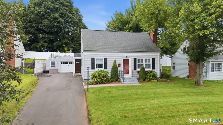 20 Chamberlin Drive, West Hartford, CT 06107 - #2