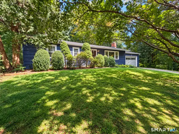 9 Joan Drive, Newtown, CT 06470
