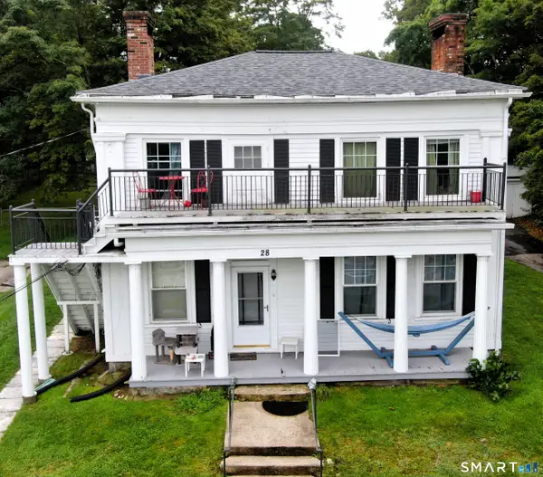 28 Pleasant Street, Windham, CT 06226