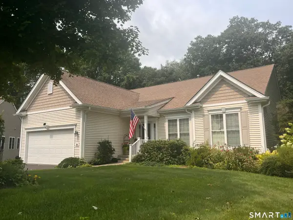 84 Links Way #84, Oxford, CT 06478