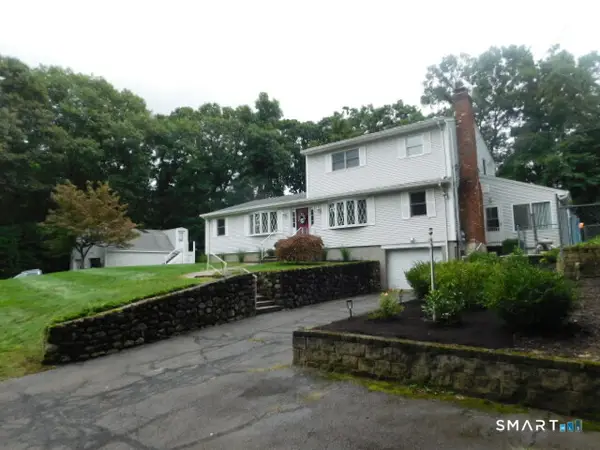 12 Rozum Circle, Prospect, CT 06712