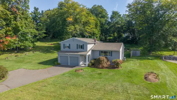 3 Mayflower Drive, Brookfield, CT 06804