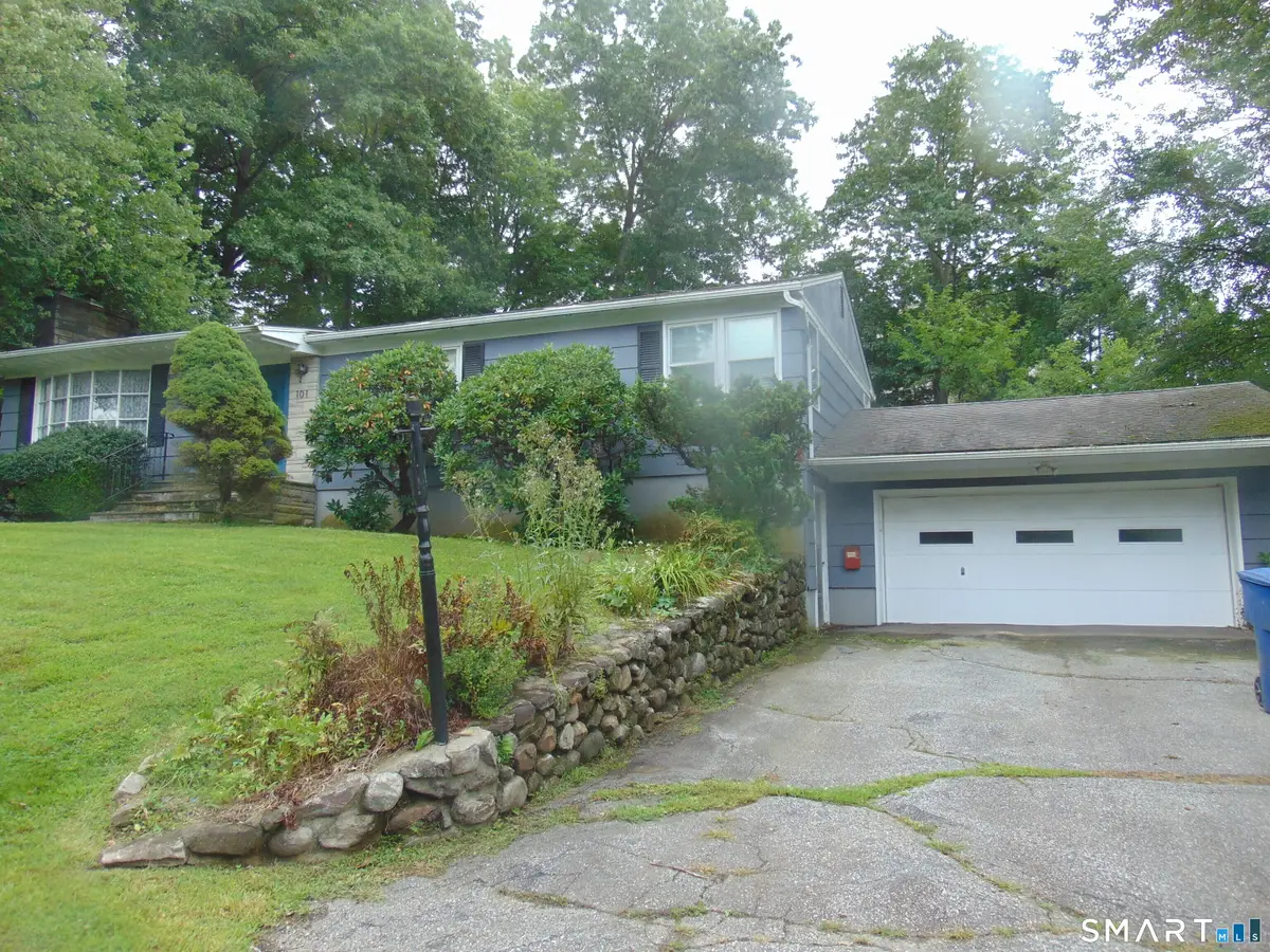 101 Birchwood Street, Waterbury, CT 06708 - #1