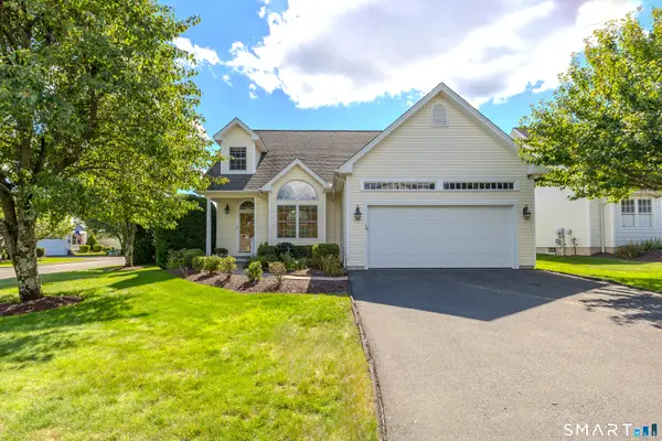 18 Wicklow Lane, Shelton, CT 06484