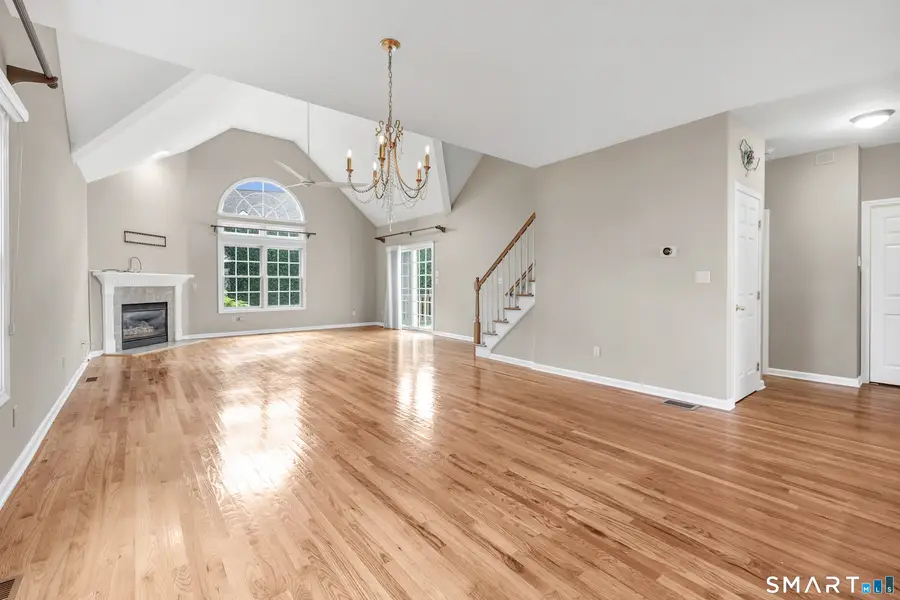 18 Wicklow Lane, Shelton, CT 06484 - #3