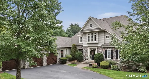 9 Whitehall Court, Middlebury, CT 06762